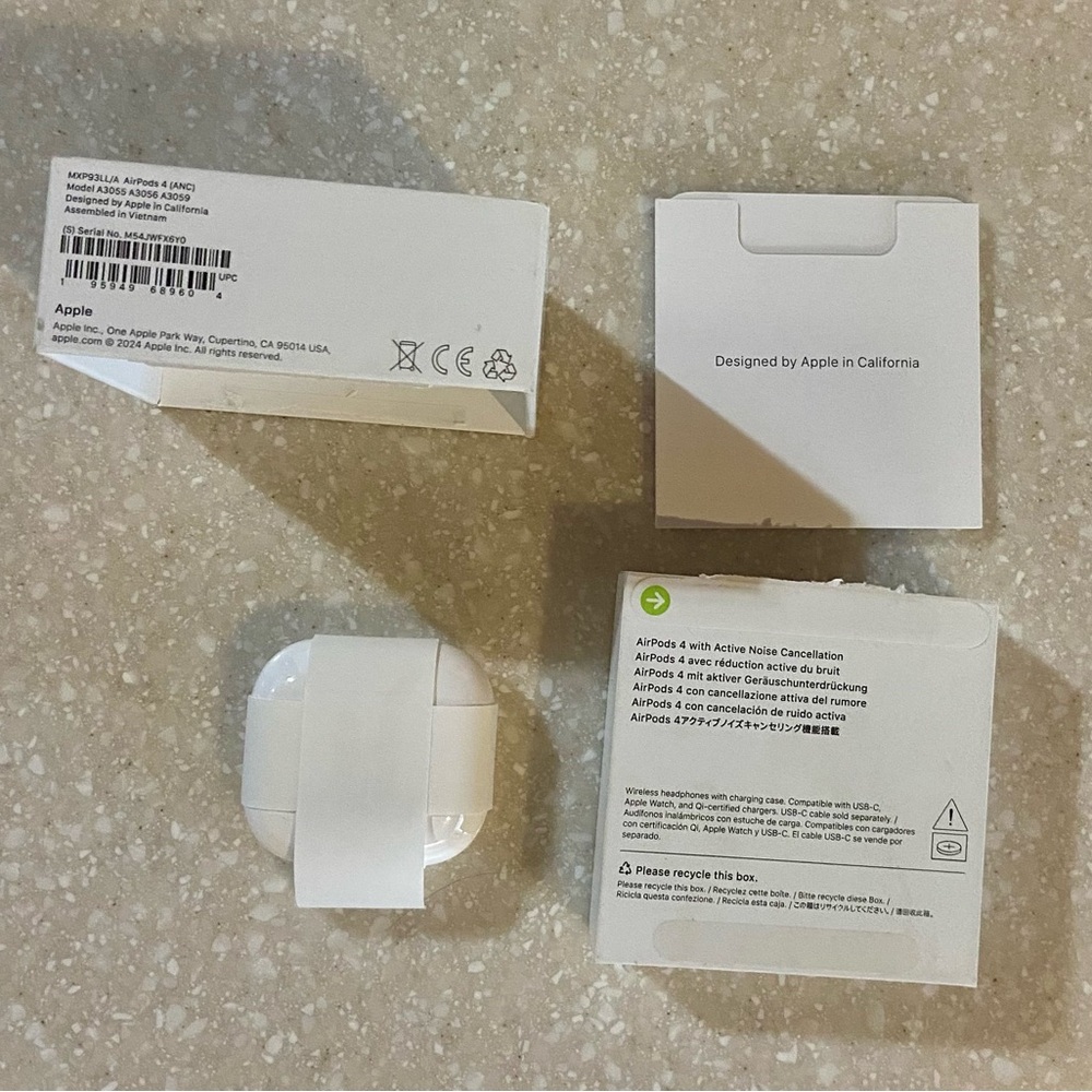 Apple AirPods 4 Case with Boxes - White